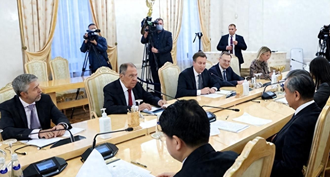 揭秘中本聰身份之謎，本杰明·華萊士新書深度探討誰是真正的中本聰？