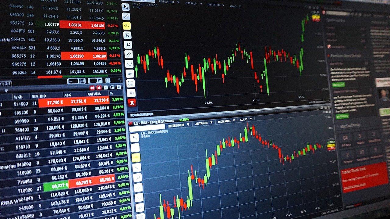 美國比特幣現貨ETF昨日凈流出達3.263億美元，市場反應與未來展望